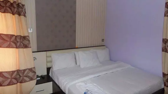 Ocean Breez Suites | Lagos (ve civarı) - Lagos - Festac