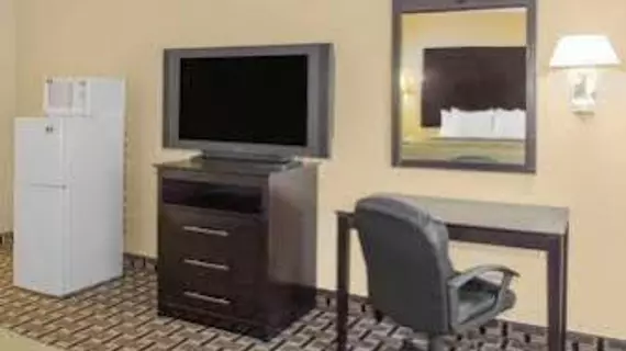 Days Inn & Suites Andalusia | Alabama - Enterprise (ve civarı) - Andalusia