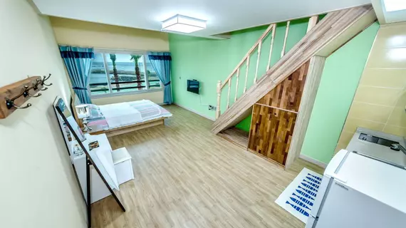 Lighthome Pension | Jeju Adası - Seogwipo - Namwon