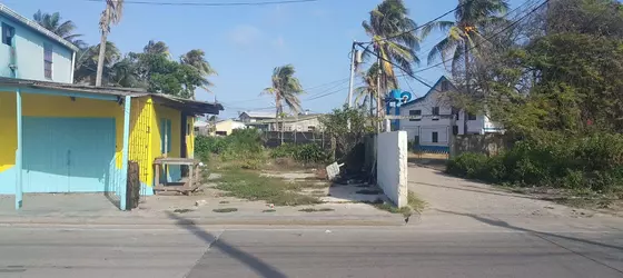 Ground Road Native Place | San Andres y Providencia - San Andres