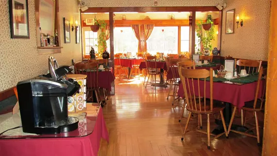 Cranmore Mountain Lodge Bed & Breakfast | New Hampshire - North Conway