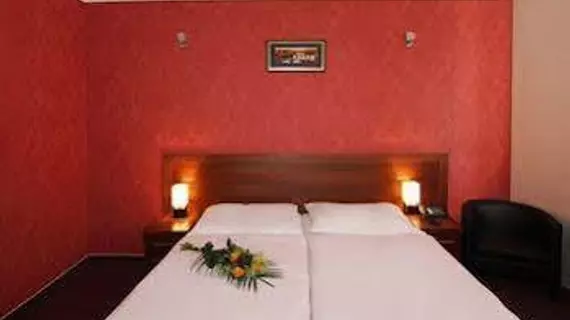 Relax Inn | Prag - Městská čast Praha 9 (en büyük Prag ilçesi)