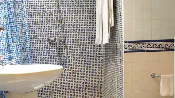 Apartamentos Suites Oficentro | Andalucia - Malaga İli - Malaga - Malaga Tarihi Merkezi - Centro