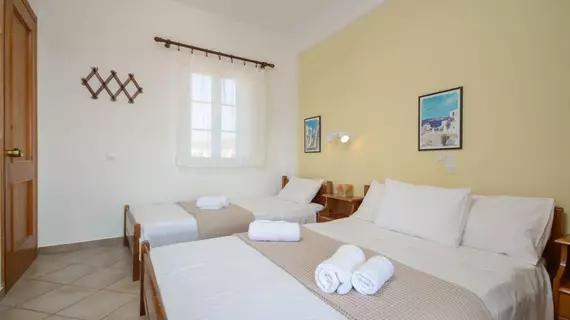 Skarmoutsos Studios | Ege Adaları - Naxos