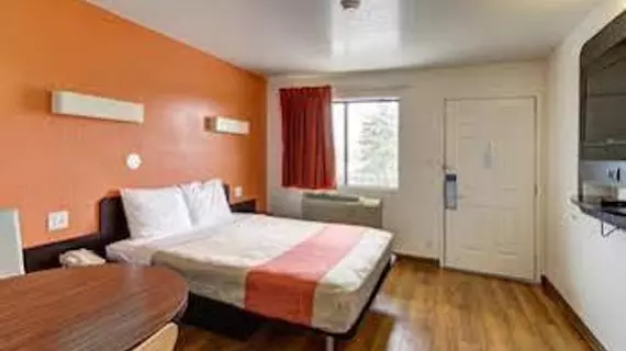 Motel 6 Cleveland West - Lorain - Amherst | Ohio - Cleveland (ve civarı) - Amherst