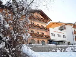 Family Hotel La Perla | Trentino-Alto Adige - Trento İli - Primiero San Martino di Castrozza - Transacqua