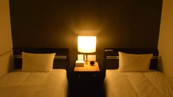 Hotel Livemax Naha | Okinava (idari bölge) - Kunigami - Okinawa (ve civarı) - Naha - Naha City Centre