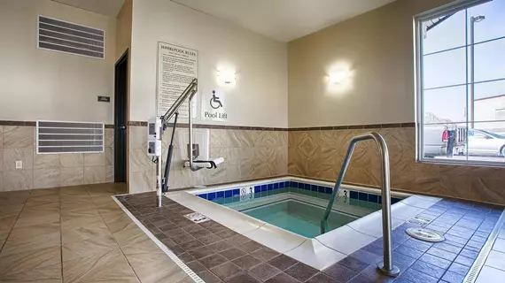 Best Western Shelby Inn & Suites | Montana - Shelby (ve civarı) - Shelby