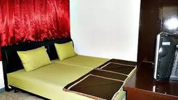 De Sun Pasteur Guest House | West Java - Bandung (ve civarı) - Bandung