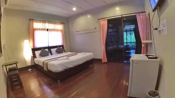 Marina Hut Guest House | Krabi İli - Ko Lanta