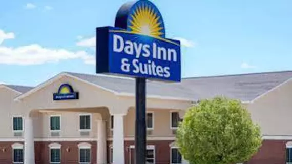 Quality Inn & Suites | New Mexico - Clayton