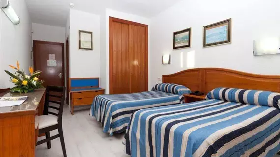 Hotel Cabana | Valencia Bölgesi - Alicante (vilayet) - Marina Baja - Benidorm