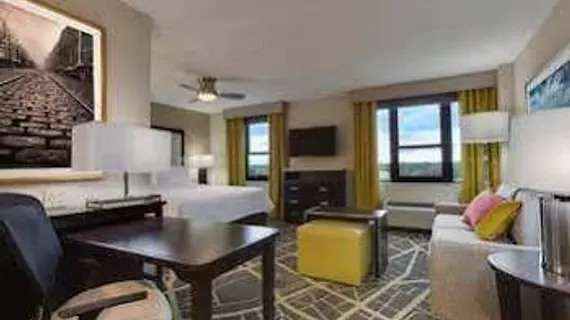 Homewood Suites by Hilton Savannah Historic District/Riverfront | Georgia - Savannah (ve civarı) - Savana - Savannah Tarihi Şehir Merkezi