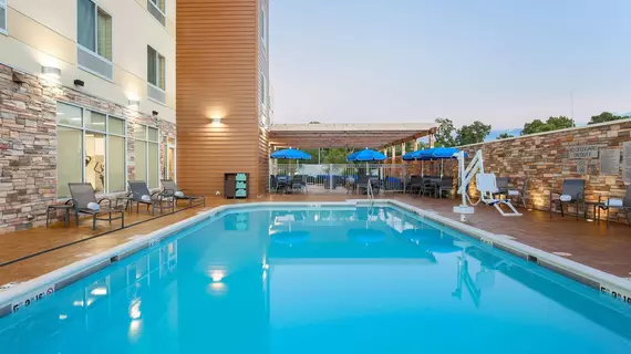 Fairfield Inn & Suites Alexandria | Louisiana - Alexandria (ve civarı) - Alexandria