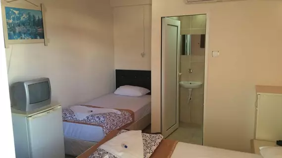 Ersoy Aga Otel | Antalya - Muratpaşa - Güzeloba Mahallesi