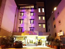 Hotel Kingston Park | Batı Delhi - Ulusal Eyalet Başkenti Delhi - Delhi (ve civarı) - Yeni Delhi - Karol Bagh