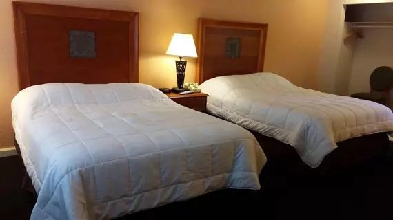 Grays Harbor Inn & Suites | Washington - Aberdeen (ve civarı) - Aberdeen