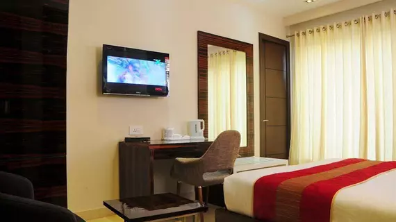 Hotel Gulnar | Batı Delhi - Ulusal Eyalet Başkenti Delhi - Delhi (ve civarı) - Yeni Delhi - Karol Bagh