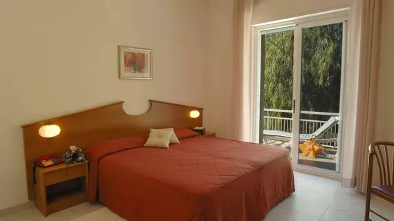 Hotel Helios | Liguria - Imperia (il) - Diano Marina