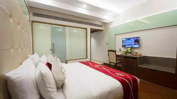 Hotel Swaran Palace | Batı Delhi - Ulusal Eyalet Başkenti Delhi - Delhi (ve civarı) - Yeni Delhi - Karol Bagh