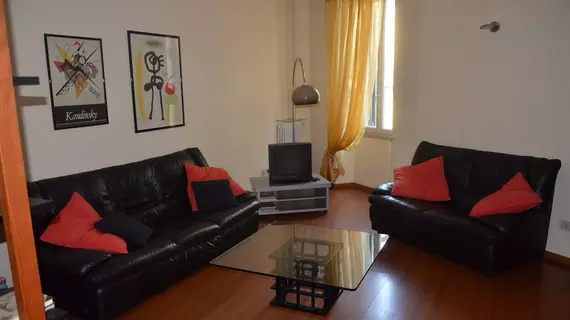 Casa Vacanza Fontana Del Delfino | Lombardy - Bergamo - Bergamo (ve civarı) - Bergamo - Citta Alta