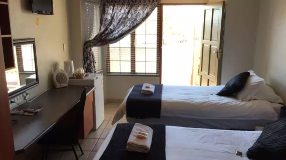 Travellers Nest Guest House | Gauteng - City of Tshwane - Johannesburg (ve civarı) - Centurion