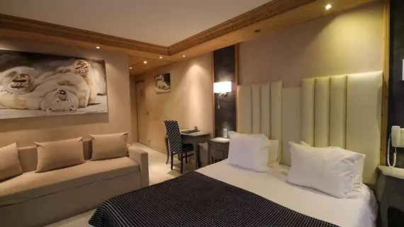 Hôtel Alpina | Auvergne-Rhone-Alpes - Haute-Savoie (bölge) - Les Gets