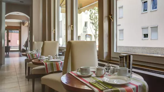 Hotel Hafner | Baden-Wuerttemberg - Rems-Murr-Kreis - Stuttgart (ve civarı) - Stuttgart