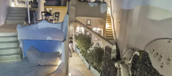 Aura Caves | Ege Adaları - Santorini