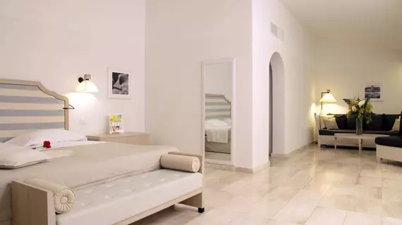 Grande Baia Resort Hotel and Residence | Sardinya - Sassari - San Teodoro