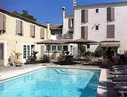 Logis Les Magnanarelles | Provence - Alpes - Cote d'Azur - Bouches-du-Rhone (bölge) - St.-Remy-de-Provence (ve civarı) - Maussane-les-Alpilles