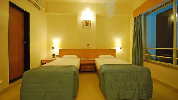 Phoenix Hotel | Maharaştra - Pune Bölgesi - Pune