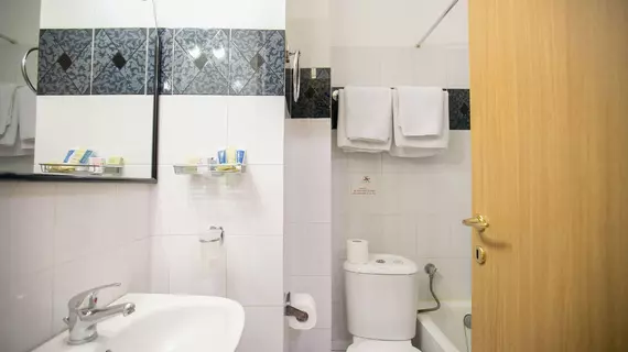 Hotel Tzaki | Batı Yunanistan - Achaea (bölge) - Patras - Rio