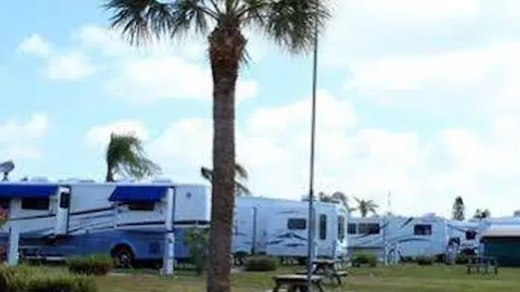 Gulf Air RV Resort - Campground | Florida - Fort Myers (ve civarı) - Fort Myers Beach