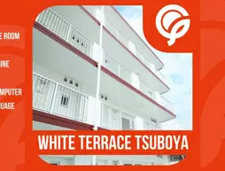 White Terrace Tsuboya Guesthouse in Okinawa | Okinava (idari bölge) - Kunigami - Okinawa (ve civarı) - Naha