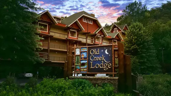 Old Creek Lodge | Tennessee - Gatlinburg - Pigeon Forge (ve civarı) - Gatlinburg