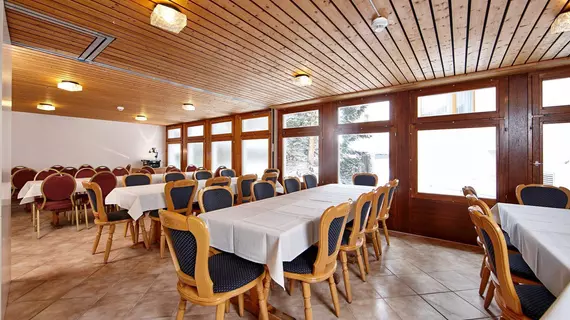 Basic Hotel | Maloja District - Graubuenden - Arosa