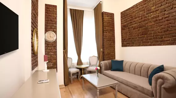 Hutsuite |  Istanbul  - Beyoğlu - Sütlüce Mahallesi