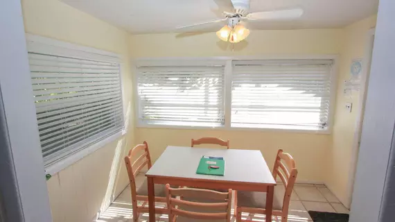 Gulf Breeze Cottages | Florida - Fort Myers (ve civarı) - Sanibel