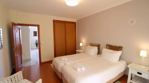 AHO Guest House | Alentejo - Setubal (bölge) - Almada