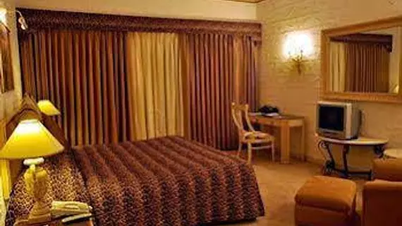 The Golden Palms Hotel & Spa- Bangalore | Karnataka - Bengaluru (ve civarı) - Bengaluru