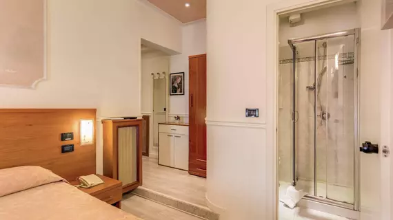 Hotel Martini | Lazio - Roma (ve civarı) - Roma Kent Merkezi - Rione XVIII Castro Pretorio