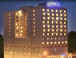 Radisson Blu Hotel Chennai City Centre | Tamil Nadu - Tiruvallur - Chennai (ve civarı) - Chennai - Fort Tondiarpet - Merkez Chennai