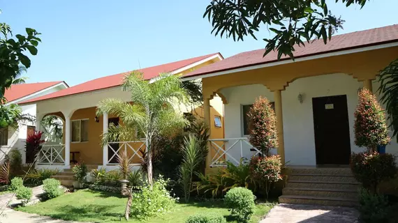 Celvis Vacation Cottages | Bohol - Panglao