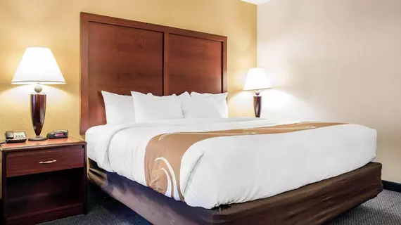 Quality Inn and Suites Zanesville | Ohio - Zanesville (ve civarı) - Zanesville