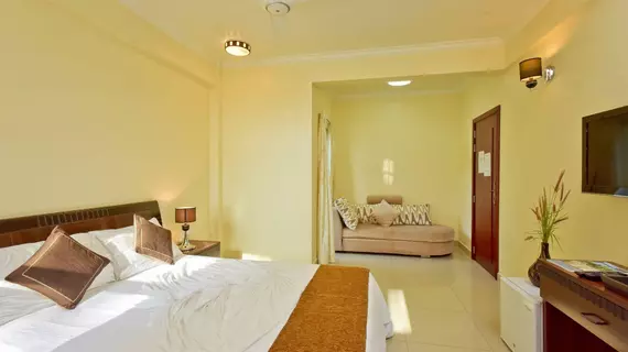 Crystal Beach Inn | Maldivler - Kaafu Atoll - Hulhumalé Adası