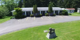 Lionstone Inn Motel & Cottages