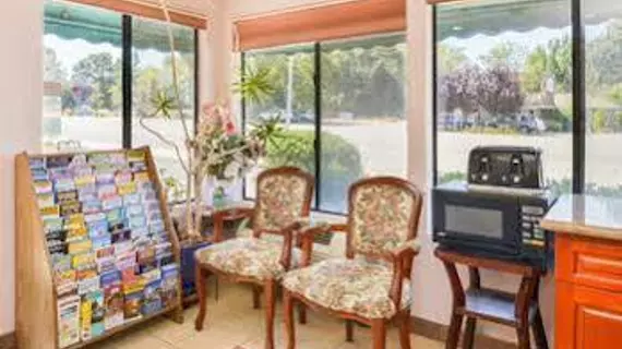 Americas Best Value Inn Atascadero | Kaliforniya - San Luis Obispo (ve civarı) - Atascadero