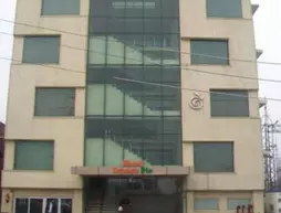 Hotel Orange Pie | Batı Delhi - Ulusal Eyalet Başkenti Delhi - Delhi (ve civarı) - Noida