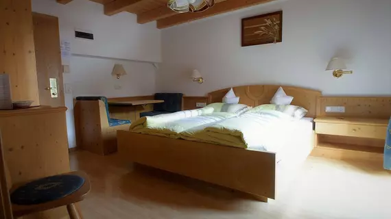 Pension Mirandola | Trentino-Alto Adige - Güney Tirol (il) - Corvara in Badia